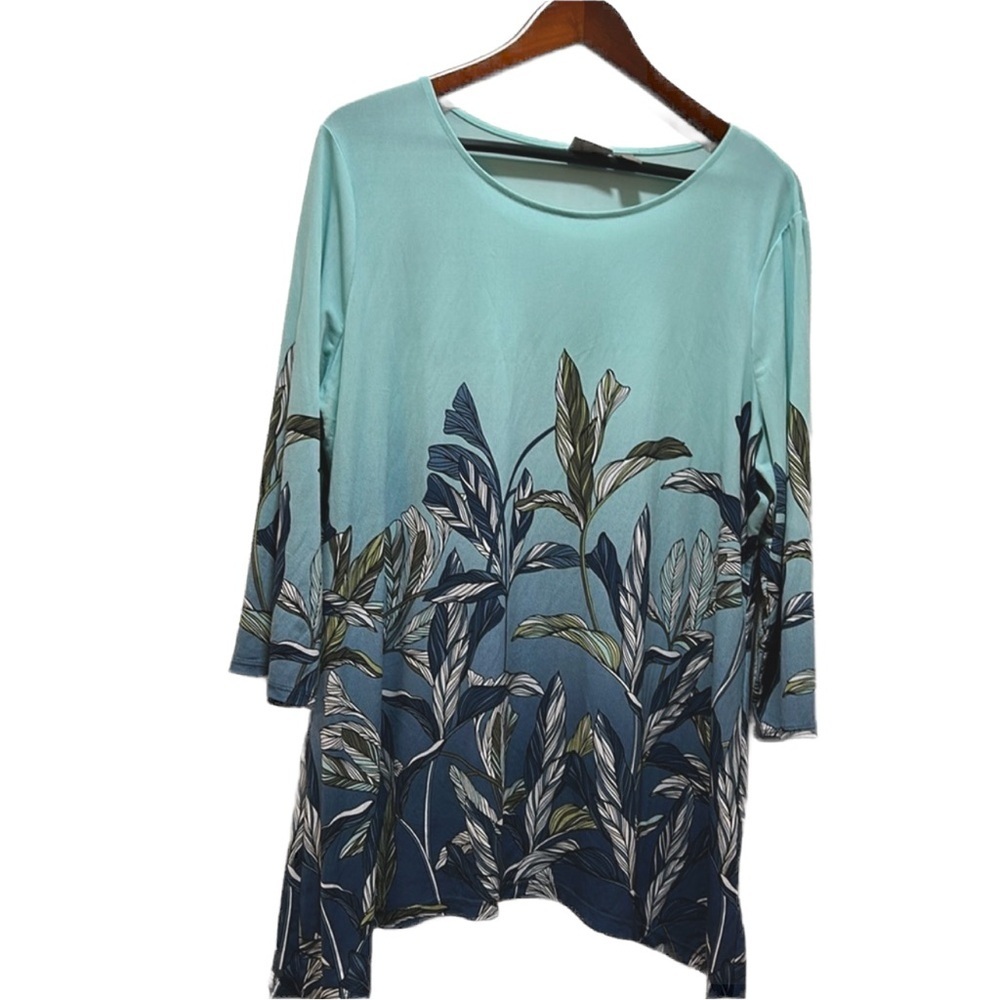 Easywear by chicos leaf detail blue blouse size 2 GUC..